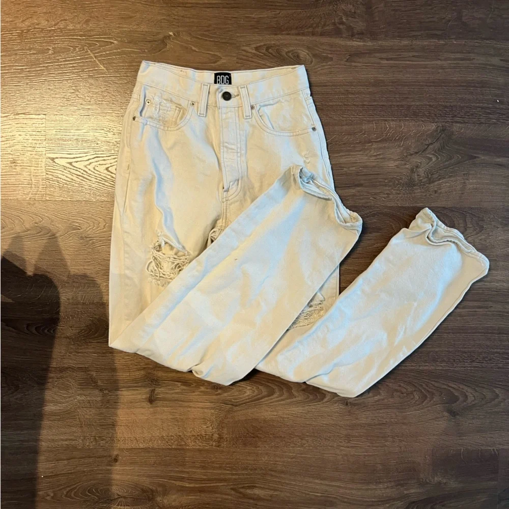 BDG High Rise Distressed Baggy Jeans - Picture 2 of 5